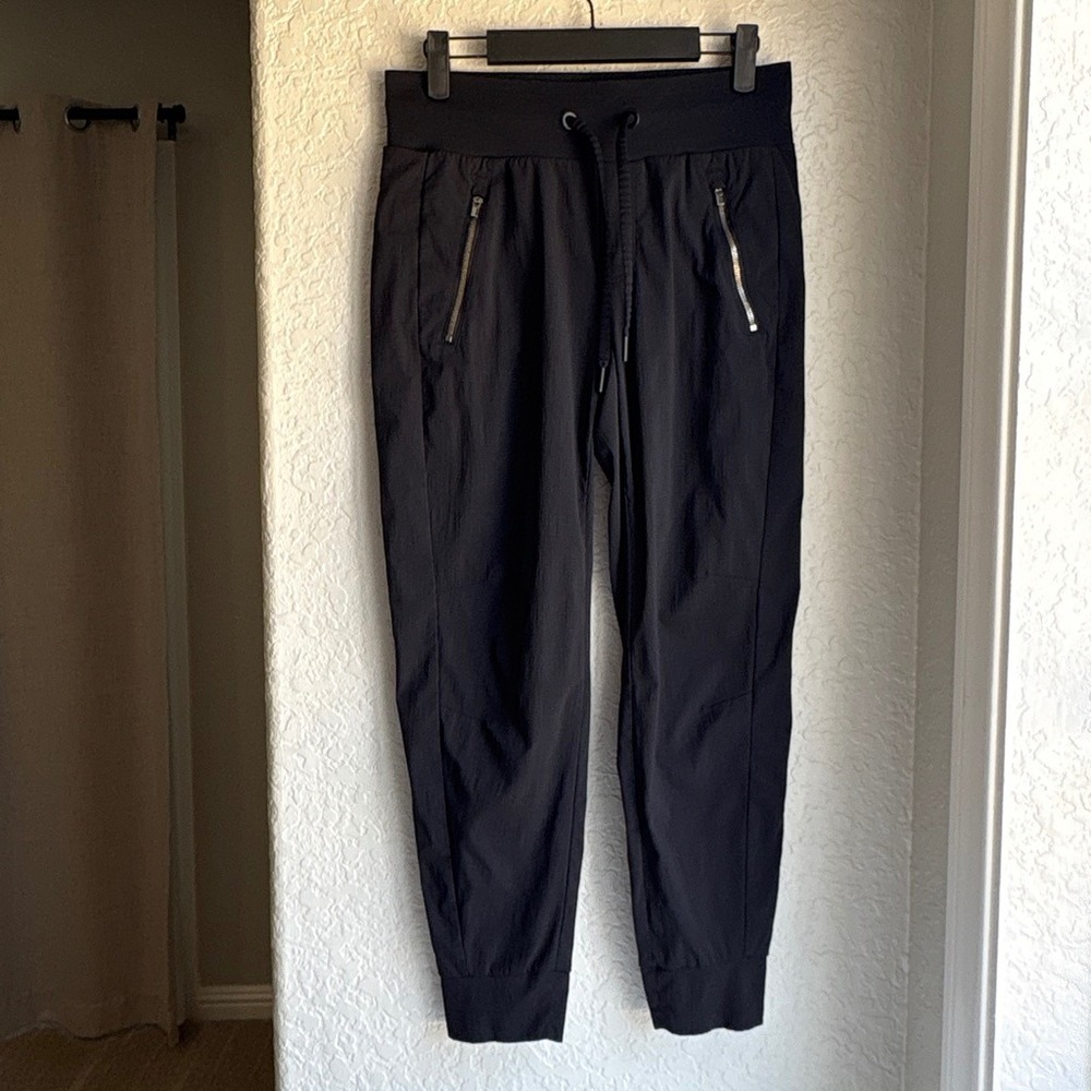 Athleta Trekkie North Women 0 Jogger Black Ripstop Hiking Pants Drawstring Zip